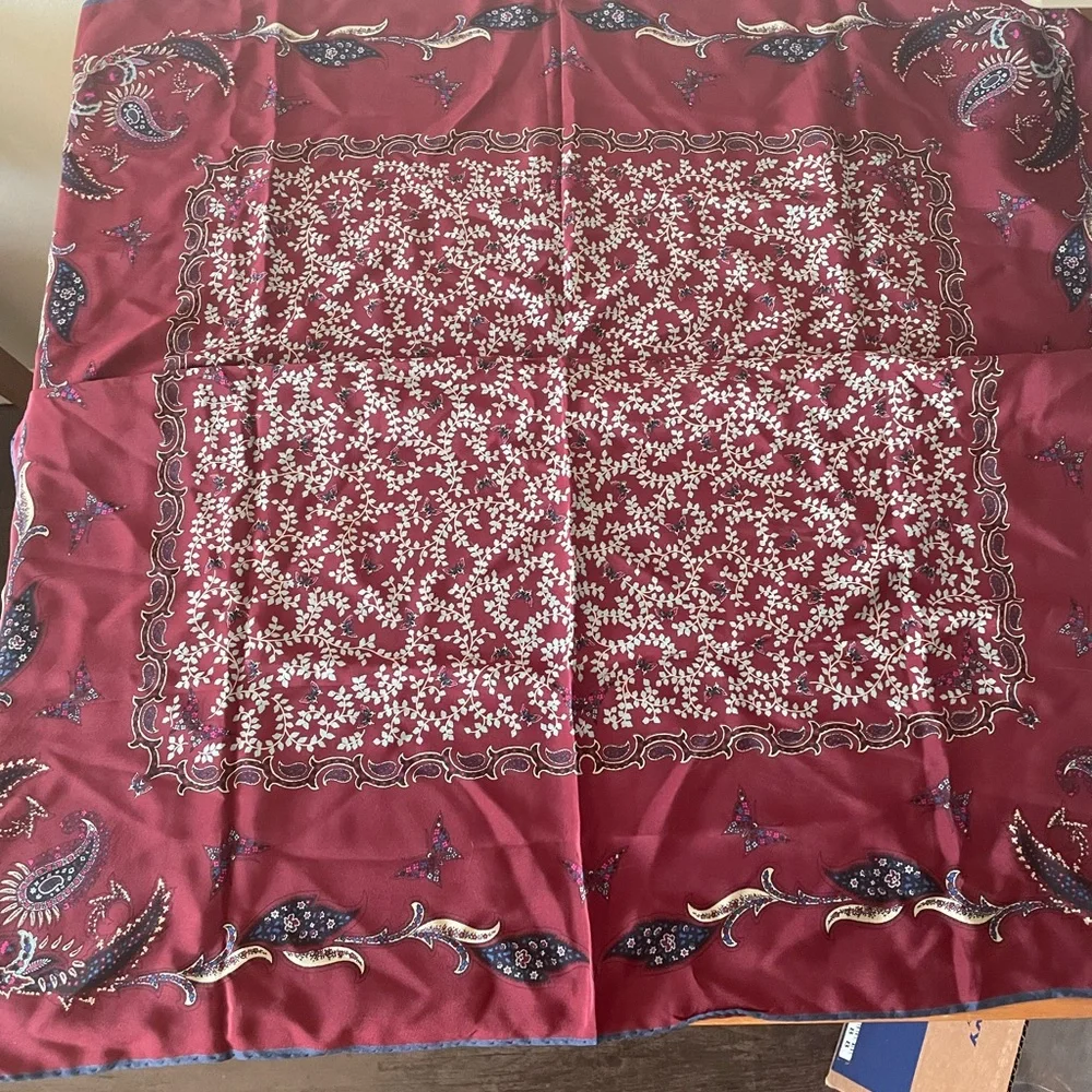 Flaviano Roma’s silk Elegant Floral Paisley, butterfly‎ red scarf 30/30